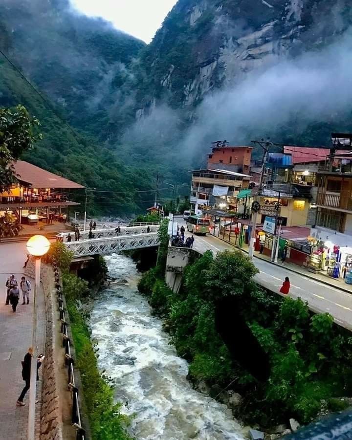 aguas calientes tren